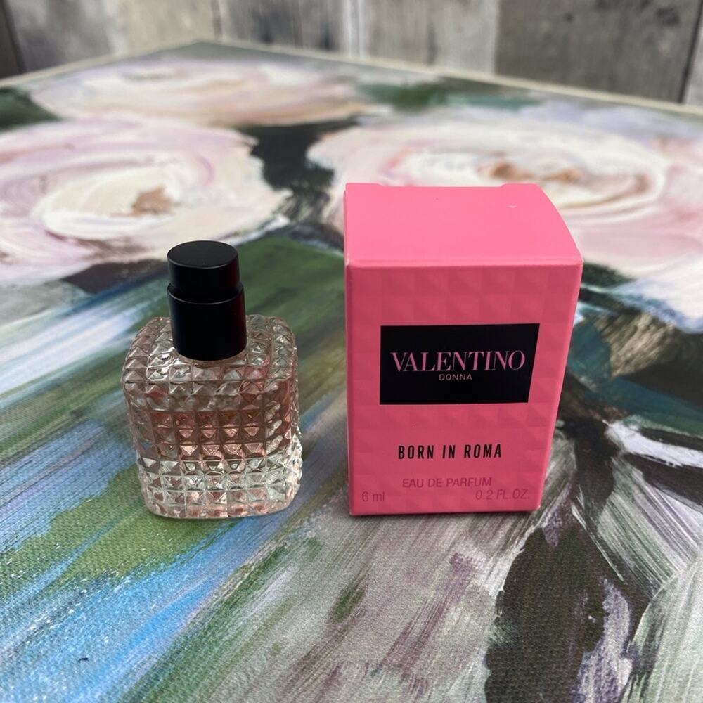 Valentino Born In Roma Deluxe Mini Fragrance 0.2 oz. New! - Picture 2 of 11